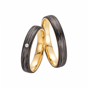 Fischer Carbon küsst Gold Trauringe 23-01350-040 bei Juwelier Spinner