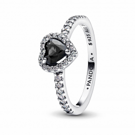 Erhabenes schwarzes Herz Ring